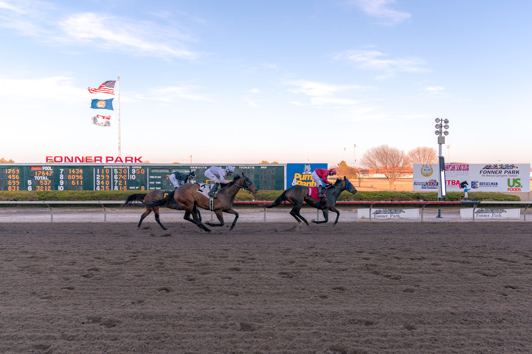 Fonner Park 3-24-20-18.jpg